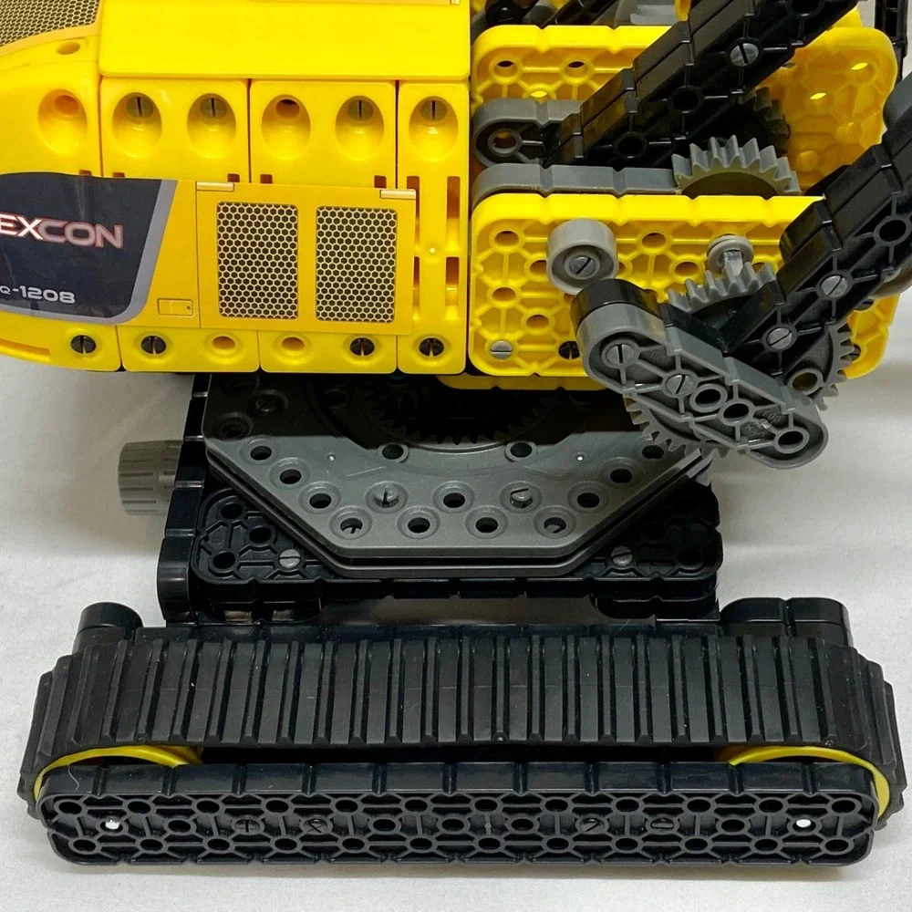 LEGO Technic Excavator Vexcon VIQ-1208 + 3 Worker Men Missing Limbs No Manuals